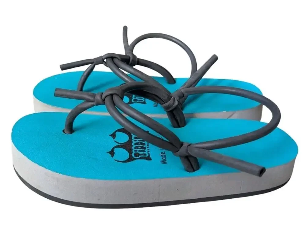 Tiddies OG Scuba Flip Flops Mens 9 10 M beach sandals Rubber
